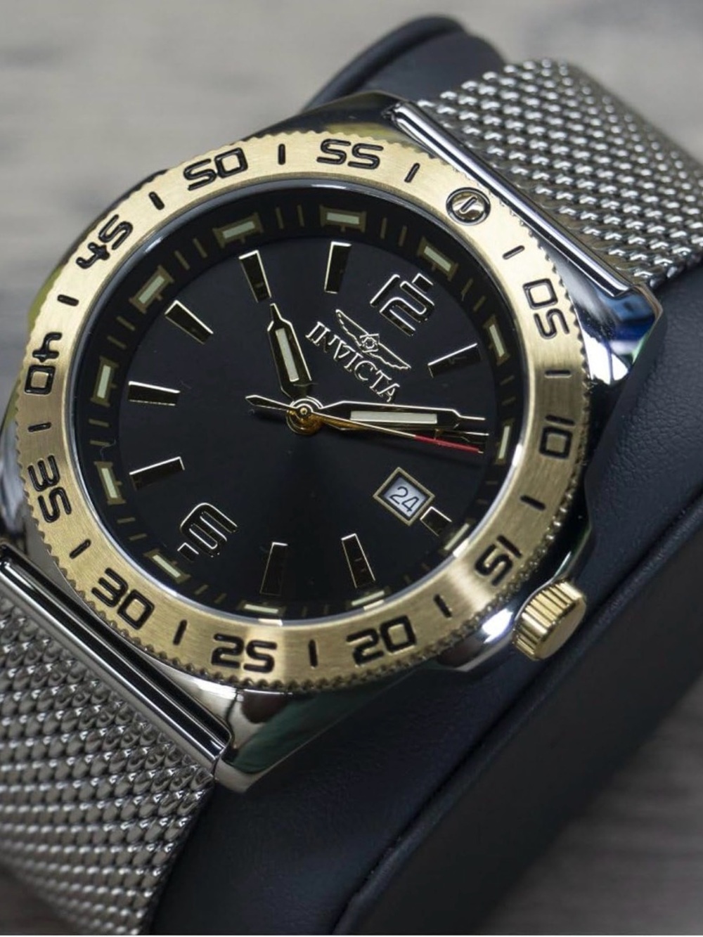 0123: Invicta Men's Black Dial Watch with Gold Bezel and Silver Mesh Band - Picture 2 of 8